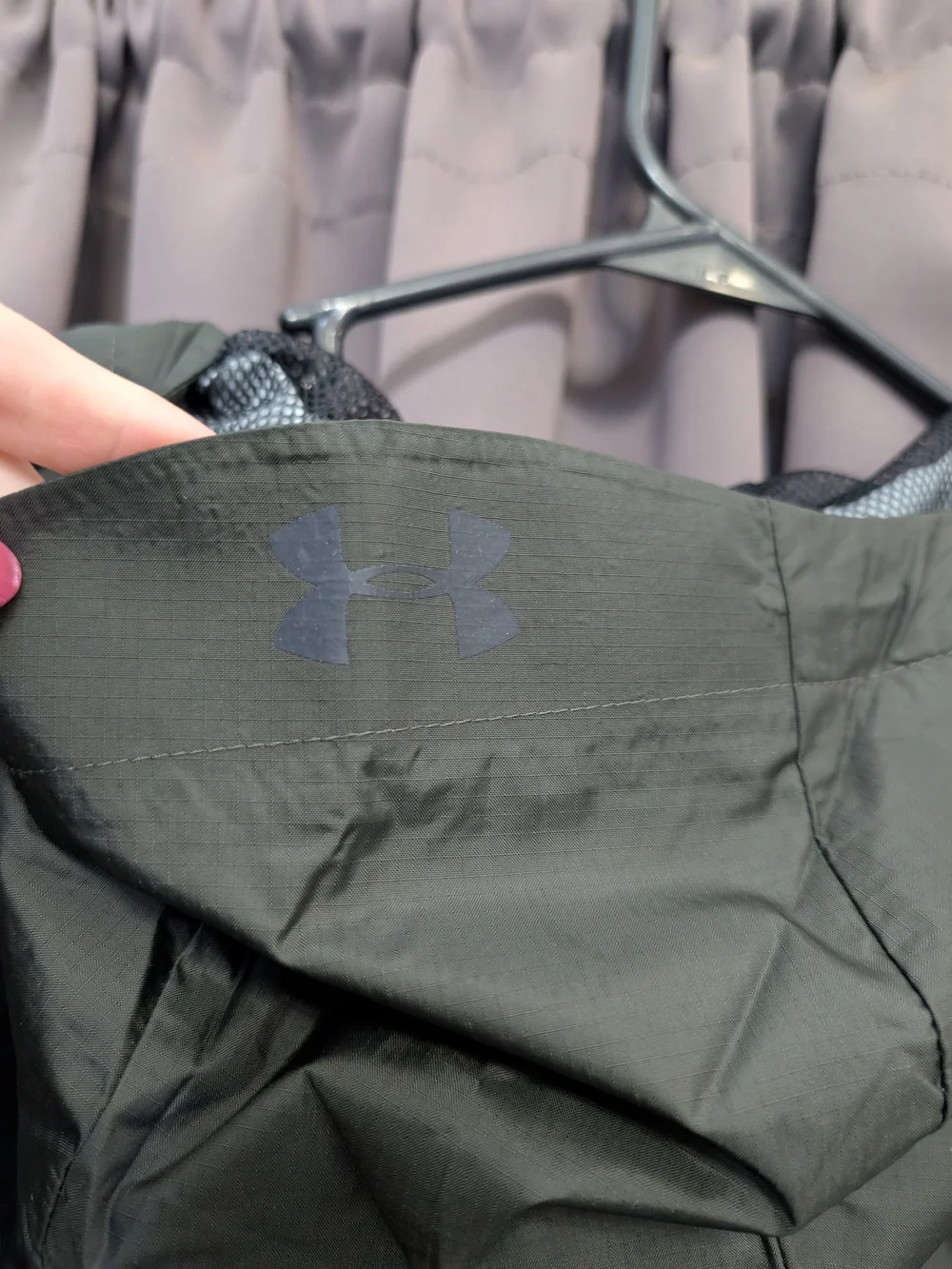 🦾 Under Armour Men's Hooded Windbreaker Jacket XL - Dark Olive 🫒